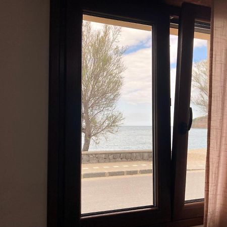 Noemi Holiday House Agnone Bagni Bagian luar foto