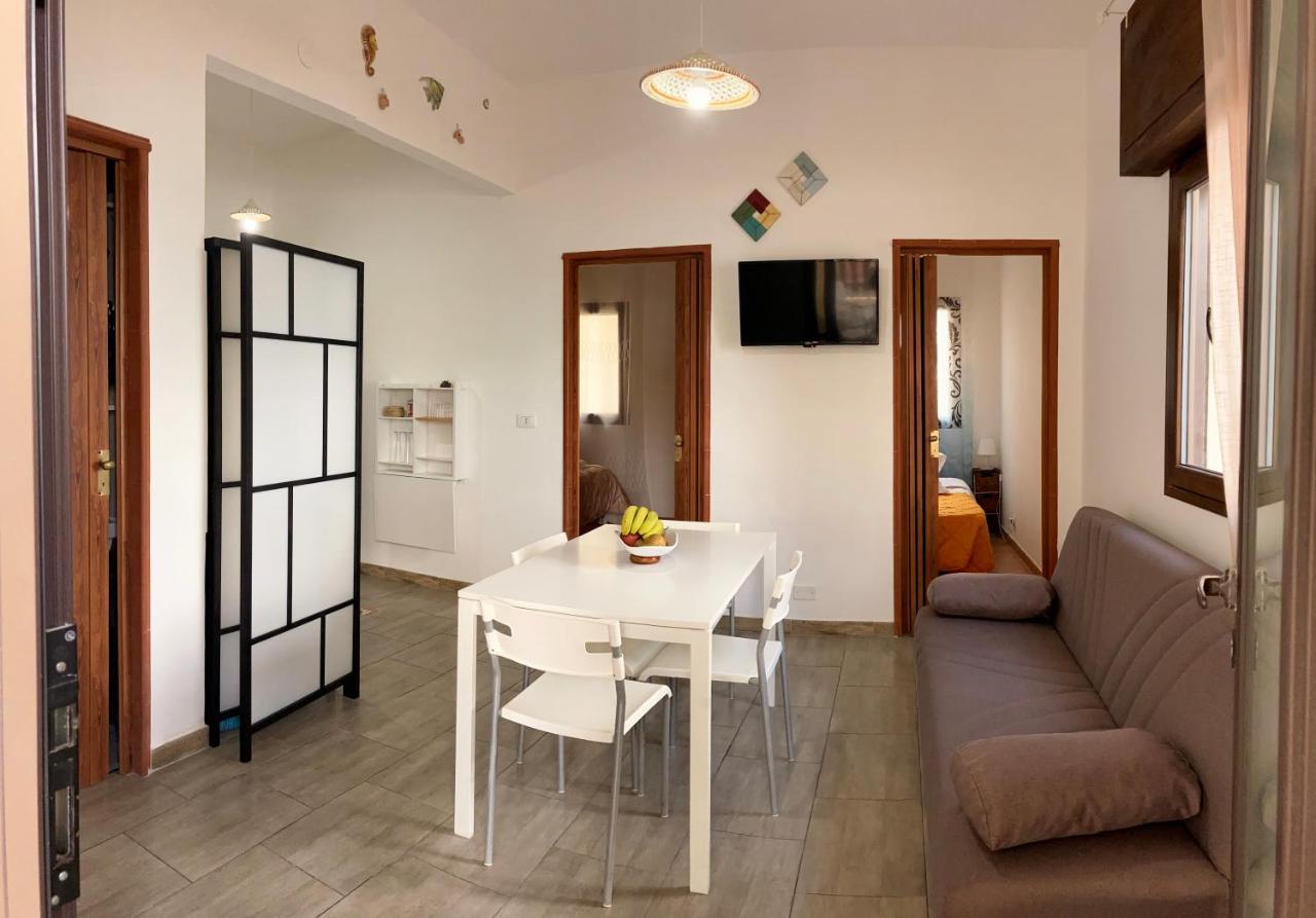 Noemi Holiday House Agnone Bagni Bagian luar foto