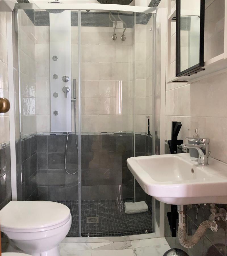 Noemi Holiday House Agnone Bagni Bagian luar foto