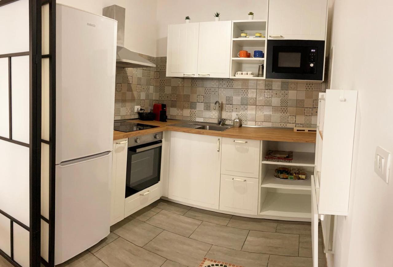 Noemi Holiday House Agnone Bagni Bagian luar foto