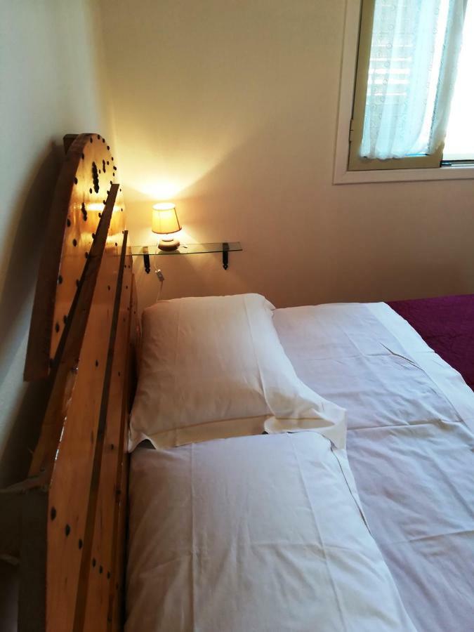 Noemi Holiday House Agnone Bagni Bagian luar foto