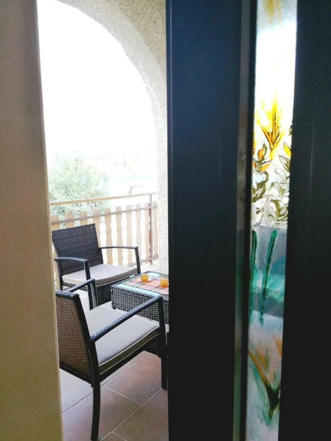 Noemi Holiday House Agnone Bagni Bagian luar foto
